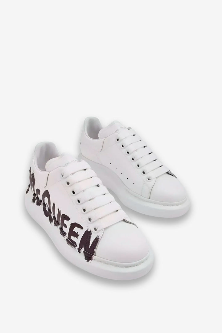 TENIS ALEXANDER MCQUEEN BLANCO GRAFFITI NEGRO